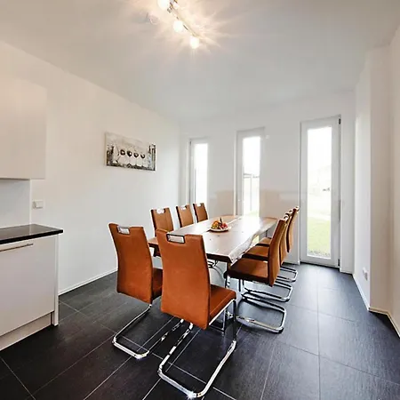 Appartement Fuer 4 Personen In Strausberg