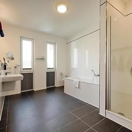 Appartement Fuer 4 Personen In *